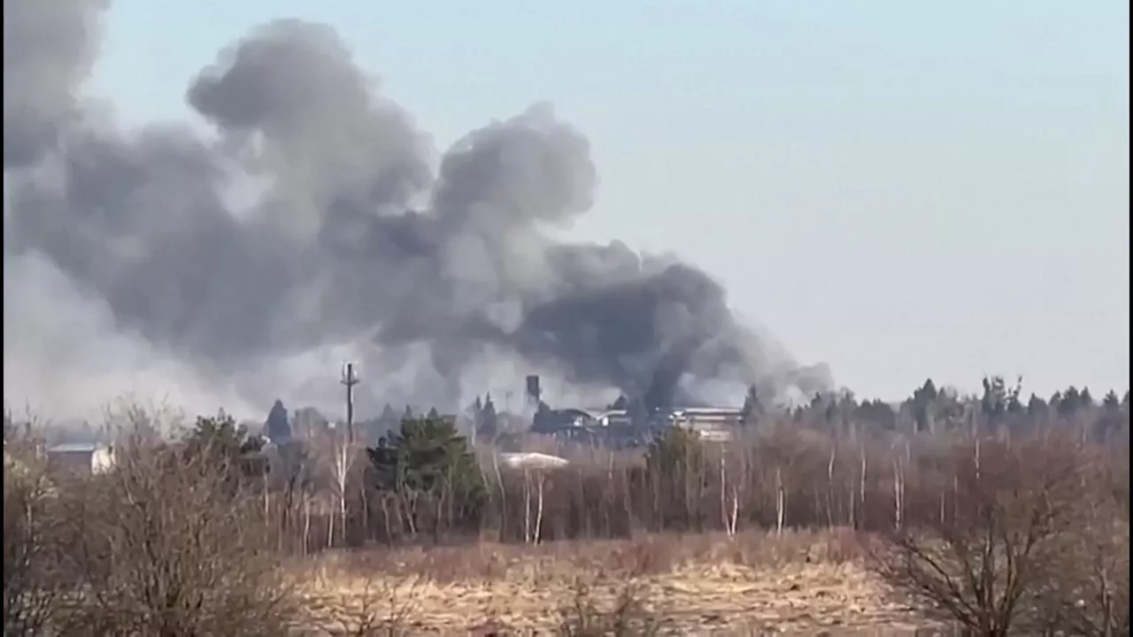 Erasoa Lviveko aireportuan. Agentzietako bideo batetik ateratako irudia.