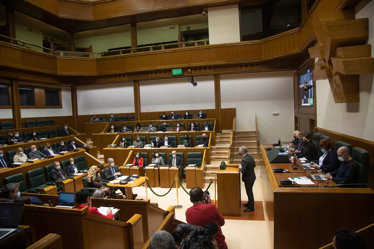 El lehendakari en el Parlamento Vasco