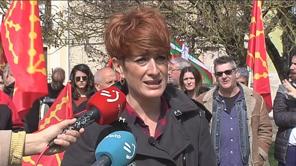 La portavoz de EH Bildu, Bakartxo Ruiz, en Villava. Captura de imagen de un vídeo de EITB Media.