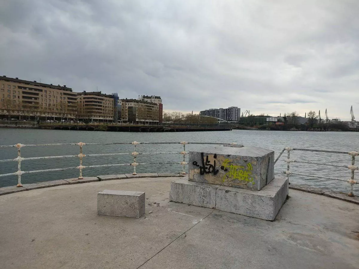 El lugar donde se ubicaba la cruz franquista de Barakaldo. Foto: Ernai