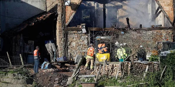  Incendio en un caserío de Okondo. Foto: Bomberos de Álava