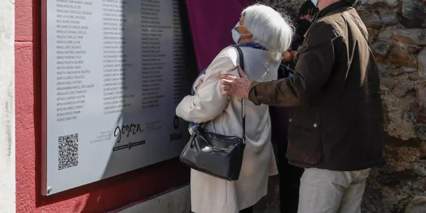 Homenaje en Derio. Foto: EFE