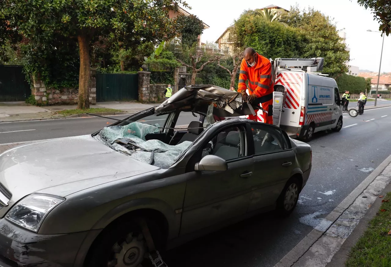 El vehículo accidentado. Foto: EFE.