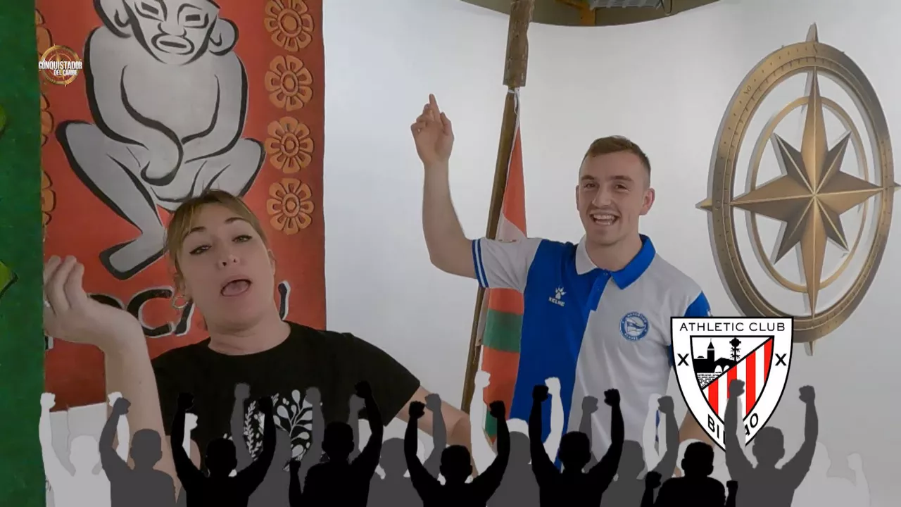 Oizeder eta Celada Athleticen ereserkia abesten. EITB Mediaren bideo batetik ateratako irudia