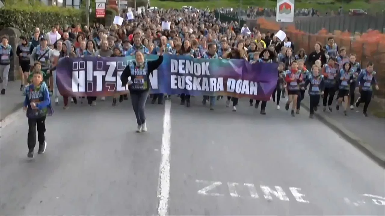 Korrika Donibane Garazin (Nafarroa Beherea). Irudia: EiTB Media