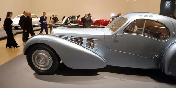"Motion. Autos, Art, Architecture". Foto: EFE