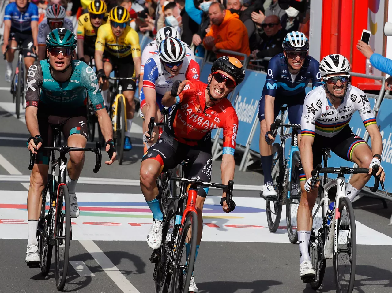 Pello Bilbaok, 2022ko Itzulian, Laudio-Amurrio etapa irabazi zuen, Araban. Argazkia: EFE.