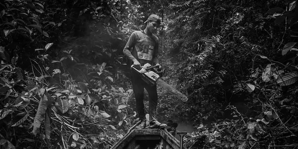Lalo de Almeidaren "Amazonian Dystopia"
