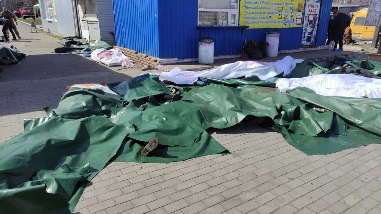 Gorpuak Kramatorskeko geltokian. Argazkia: Efe: