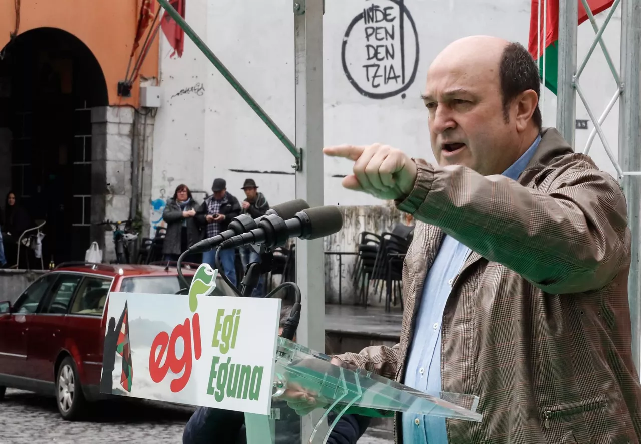 El presidente del PNV, Andoni Ortuzar, en Azkoitia. Foto: Efe