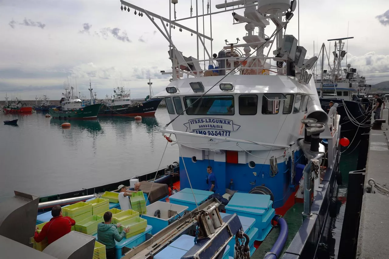 barco pesca arrantza ontzia