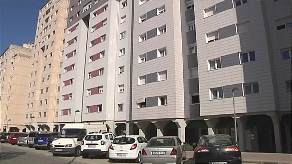Sutea izan den eraikina. EITB Mediaren bideo batetik hartutako irudia.