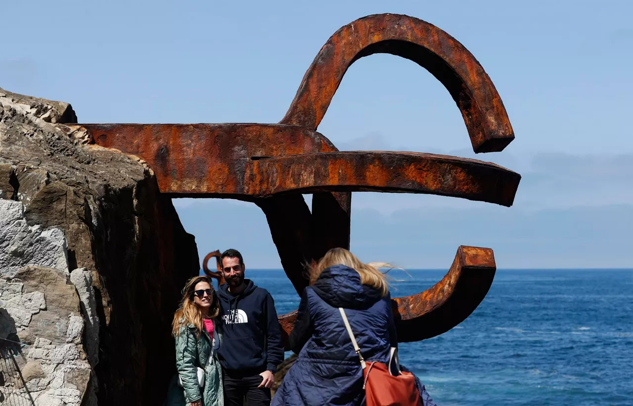 Turistas en San Sebastián. Foto: EFE