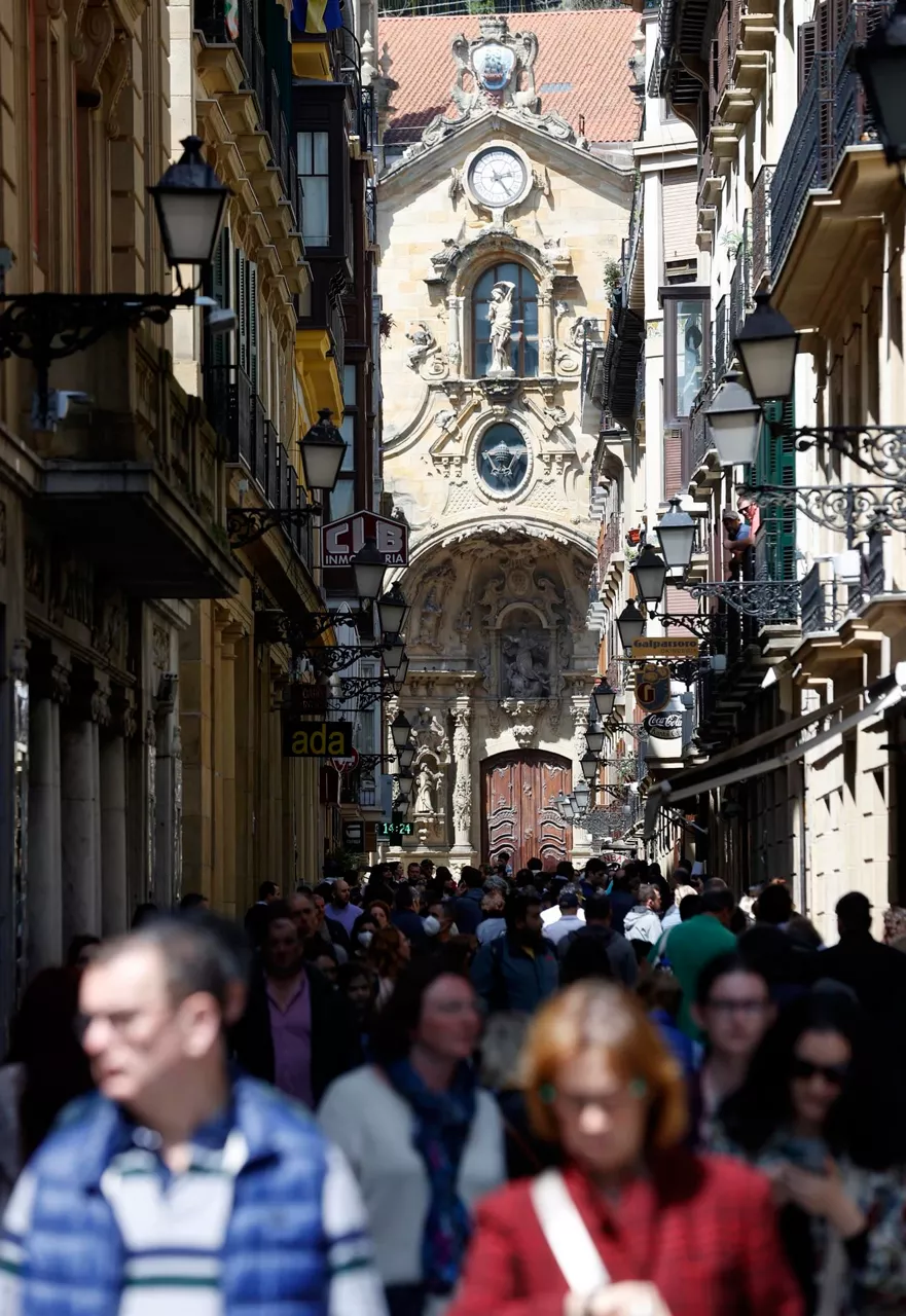 Turistas en San Sebastián. Foto: EFE