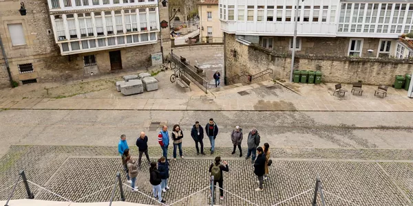 Turistak Gasteizen. Argazkia: EFE