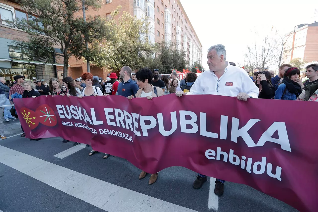 aberri-eguna-eh-bildu-pamplona-irunea-efe