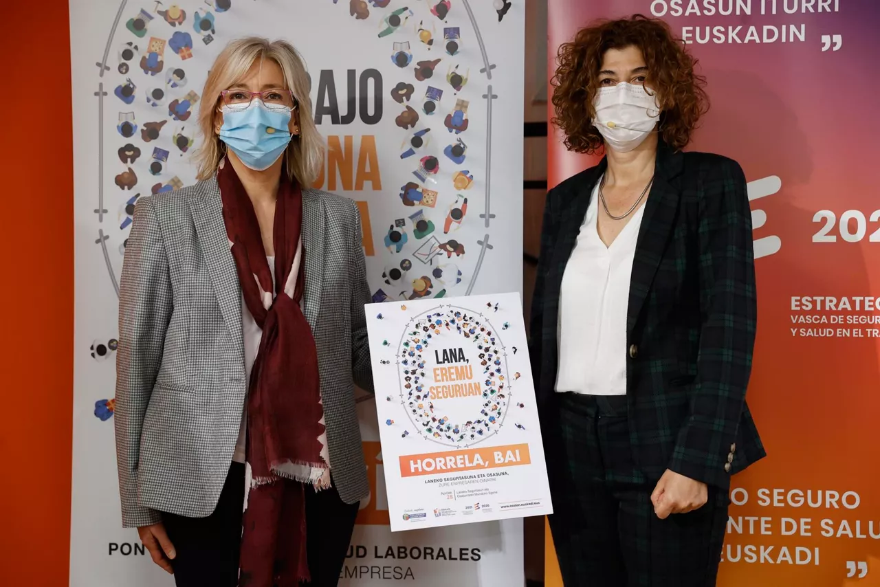 Lourdes Iscar eta Elena Perez, Osalanen kanpaina berriaren aurkezpenean.