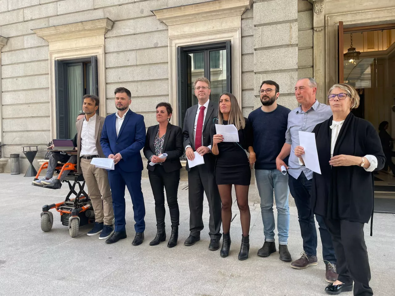 Representantes de las nueve formaciones que han realizado la declaración