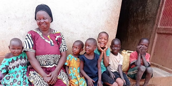 Familia numerosa en Uganda