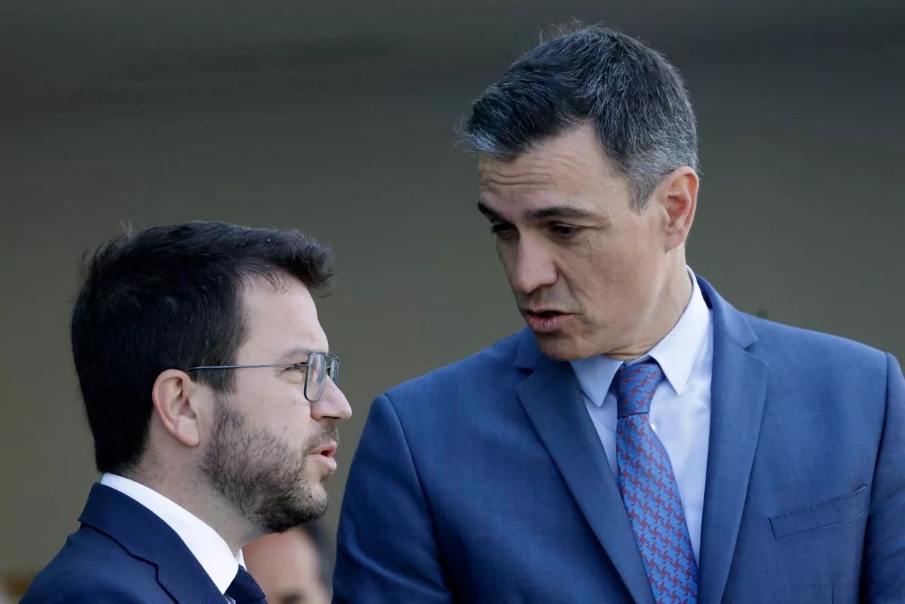 Aragonès y Sánchez coincidieron por última vez en Barcelona en pleno escándalo del Pegasus.