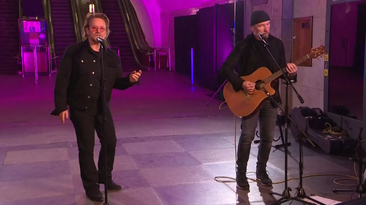 20220508180137_bono-u2-kiev_