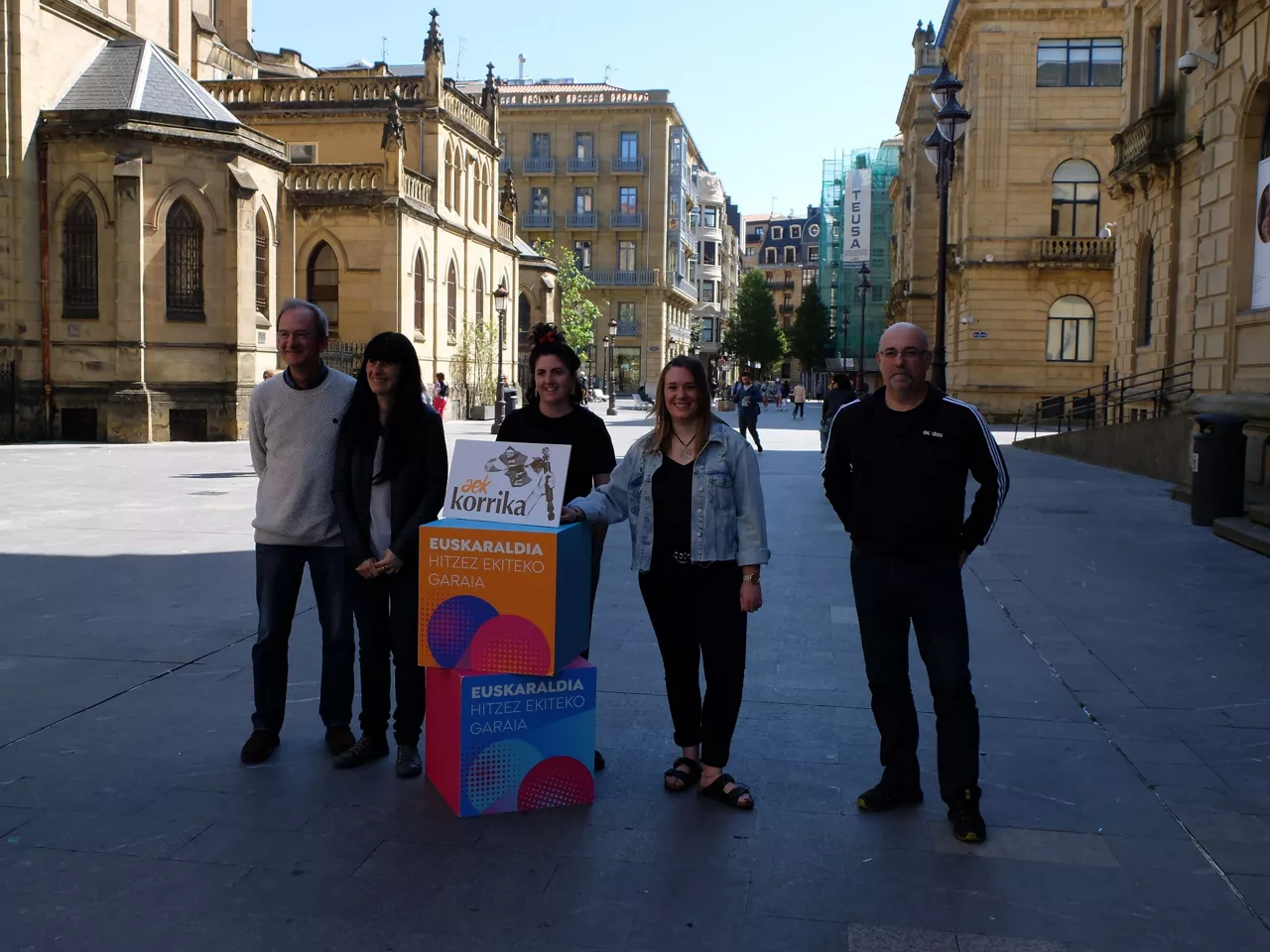 Responsables de Korrika y Euskaraldia, hoy, en Donostia.
