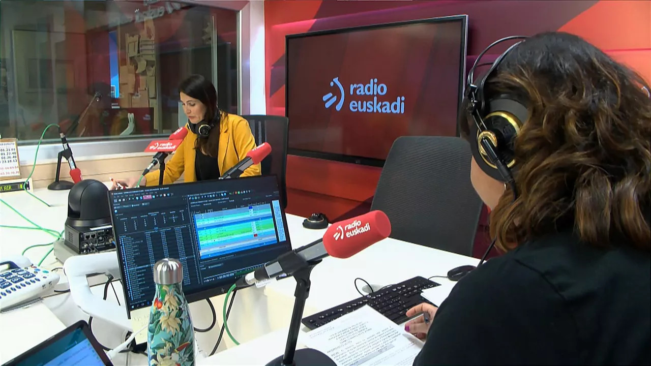 Leixuri Arrizabalaga (EAJ) bere parte-hartzean.