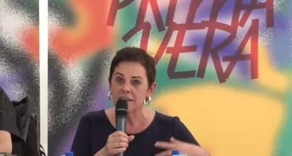 Mertxe Aizpurua, en la charla de este sábado. Foto: @PODEMOS
