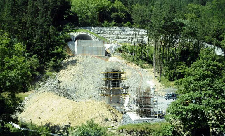 Obras en el tramo guipuzcoano del TAV.
