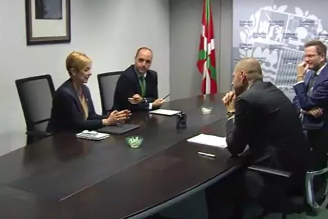 Reunion entre el Gobierno Vasco y Siemens