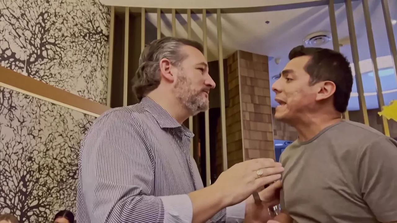Ted Cruz eta Benjamin Hernandez.