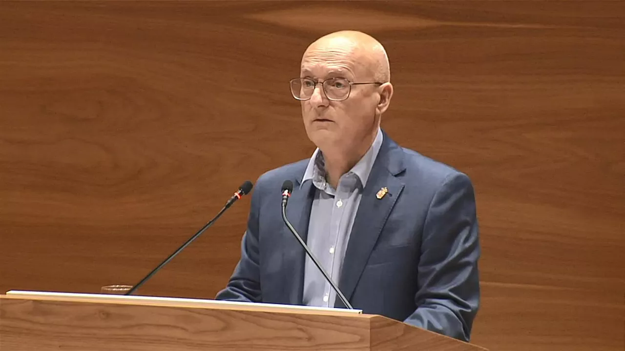 El consejero Ciriza, en un momento de sus intervención.