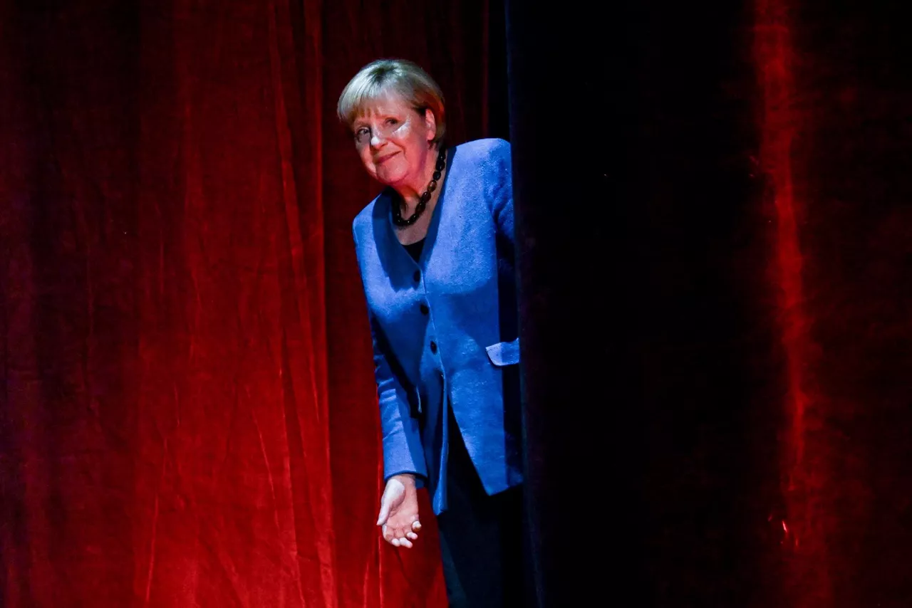 Angela Merkel, ayer en el Berliner Ensemble. EFE