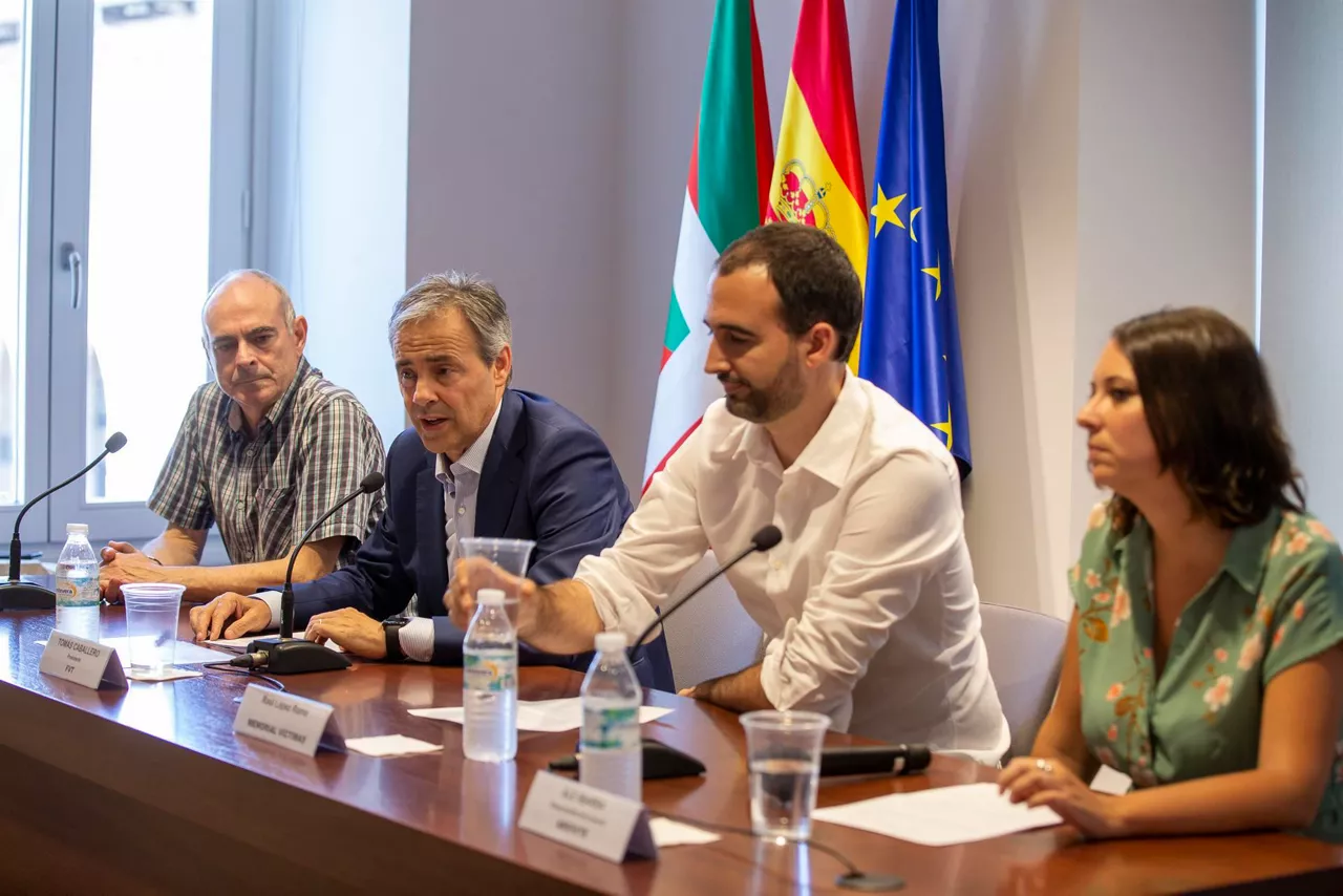 Presentación en Vitoria-Gasteiz de 'Espacios para la memoria'. Foto: EFE