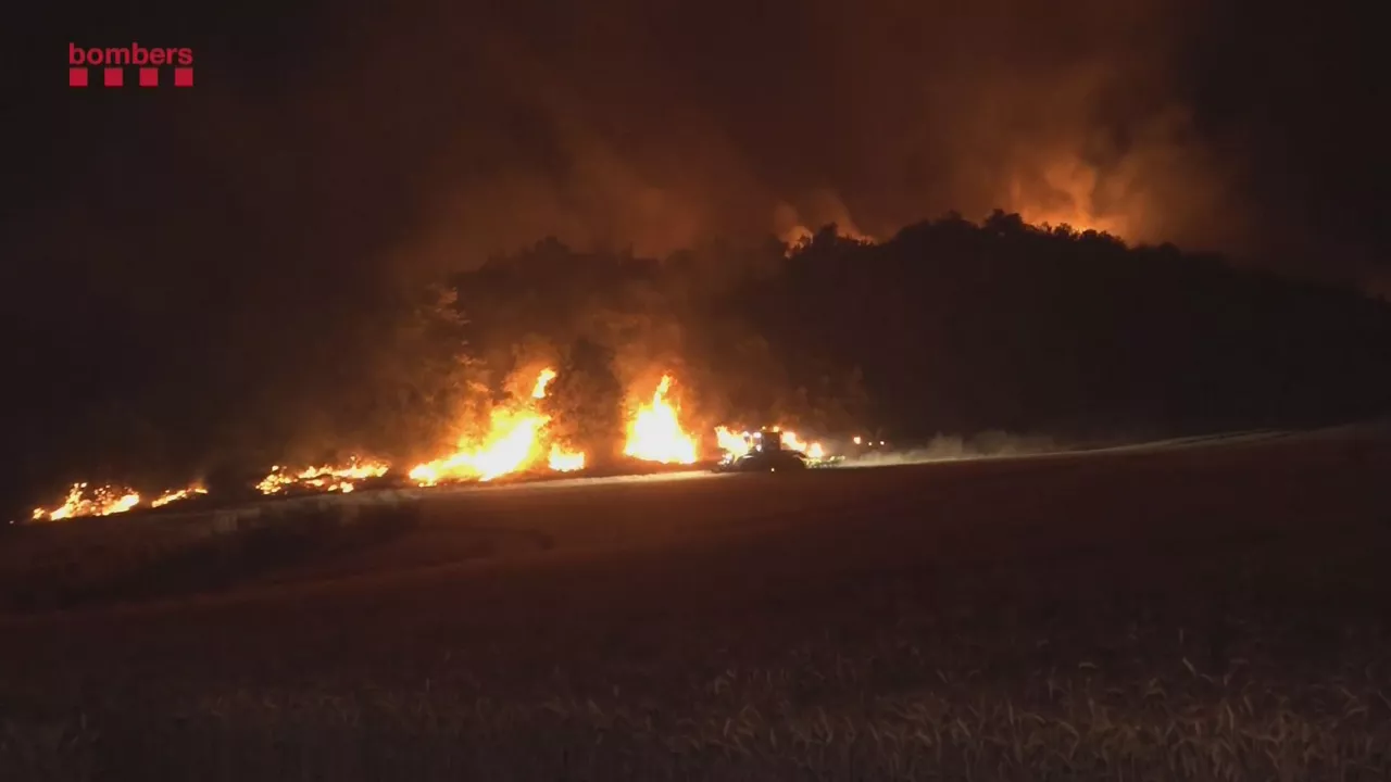 Incendio en Castellar de la Ribera. Imagen obtenida de un vídeo de EFE.