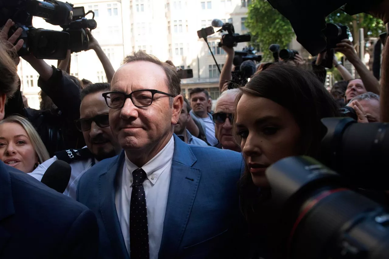 Kevin Spacey Westminsterreko epaitegira iritsi den unea. Argazkia: EFE.