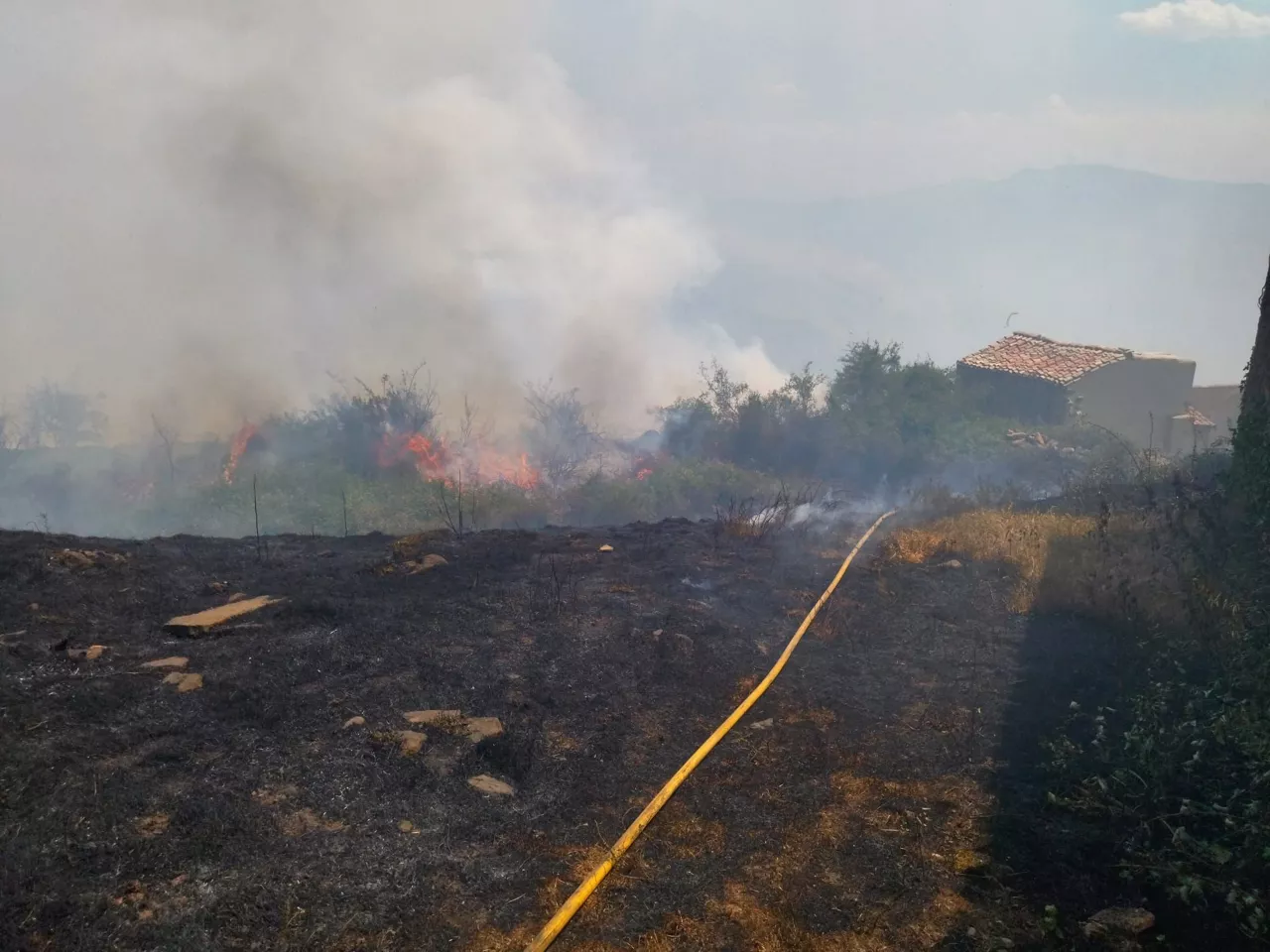 El fuego a las puertas de varias localidades.