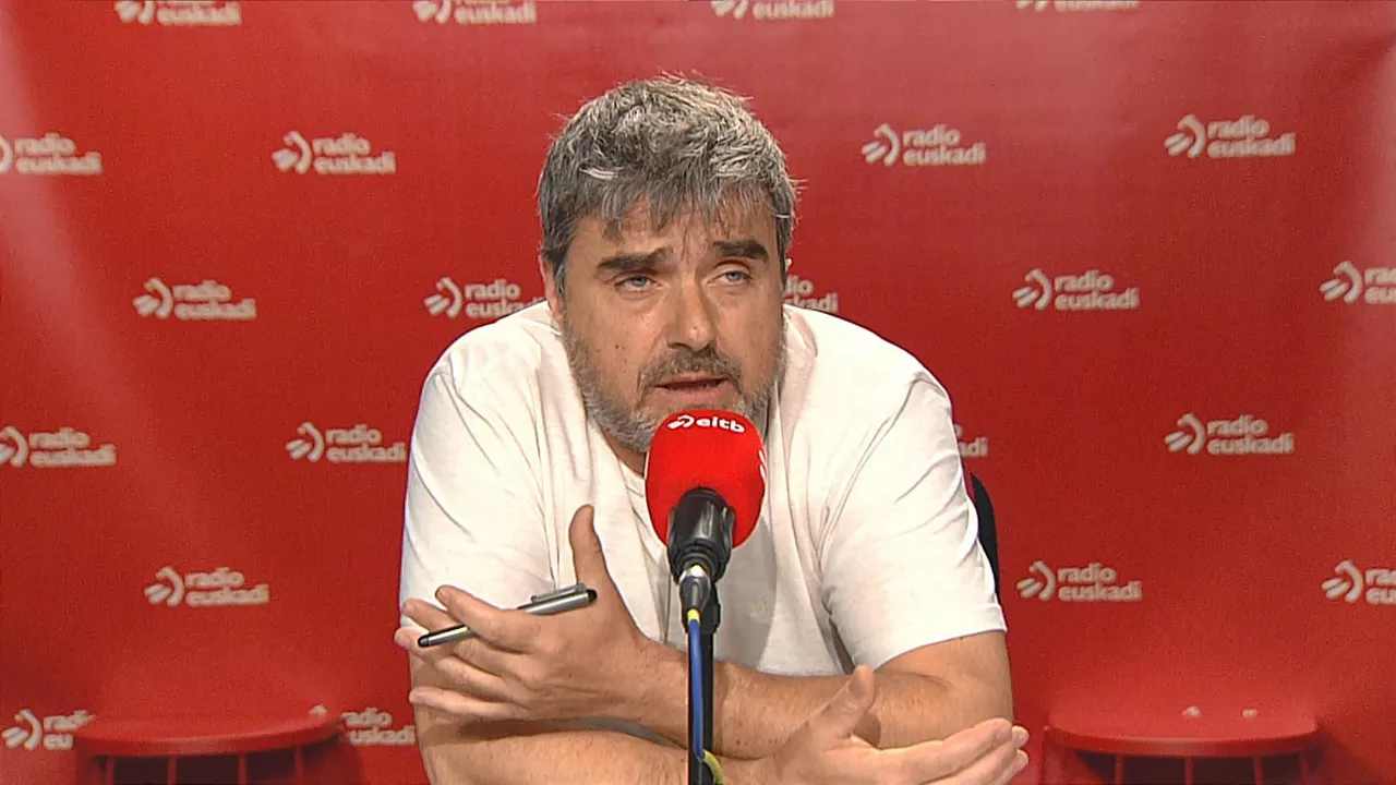 Mikel Otero, en estudios de Vitoria-Gasteiz
