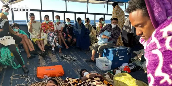 Migrantes descansan tras ser rescatados. Foto: EITB Media