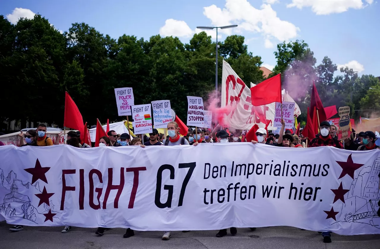 Cabecera de la manifestación contra la cumbre del G7 que ha recorrido Múnich. Foto: EFE