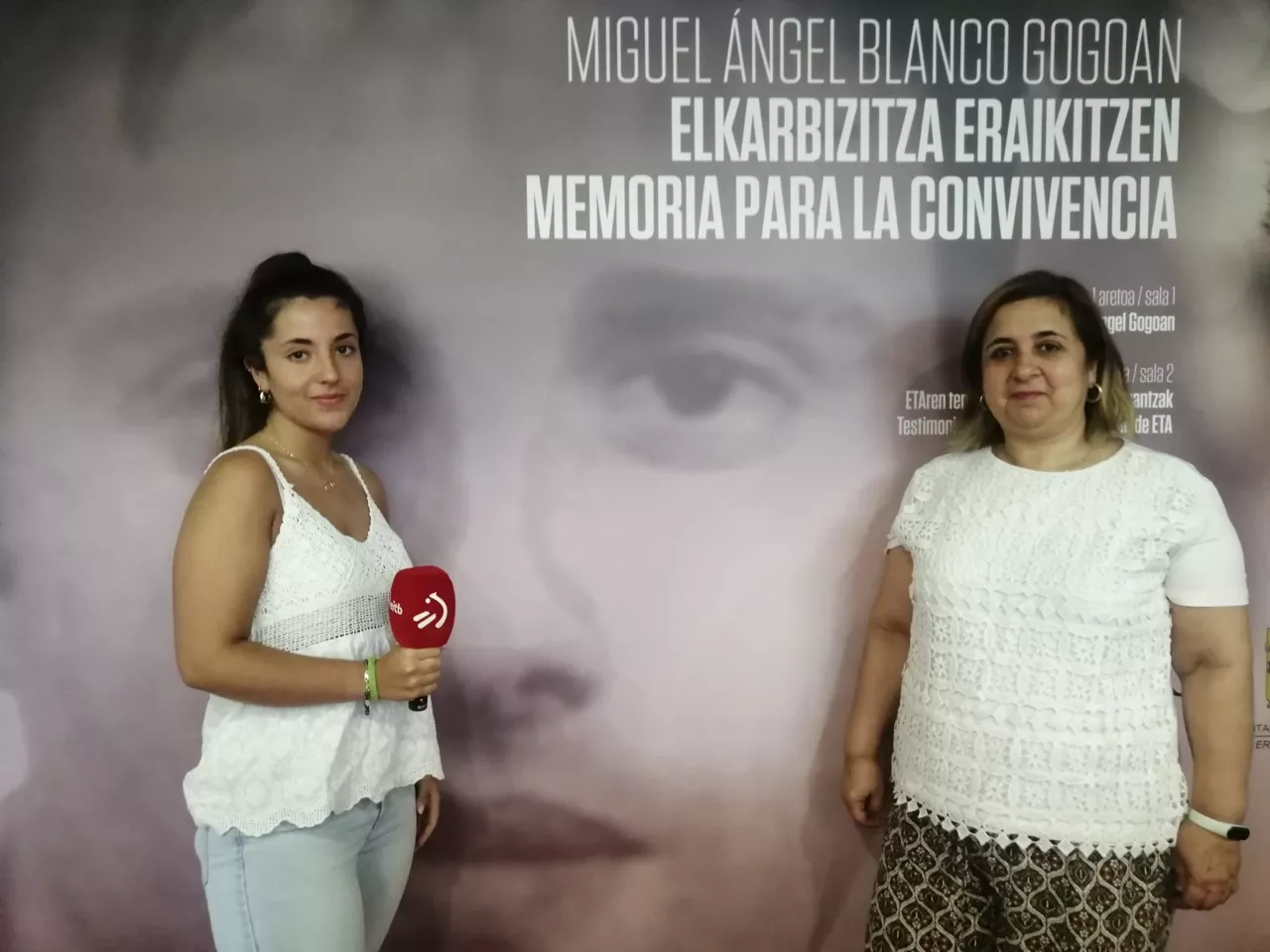 Elena Praena Blanco y su madre Presen Blanco, en "Boulevard" de Radio Euskadi