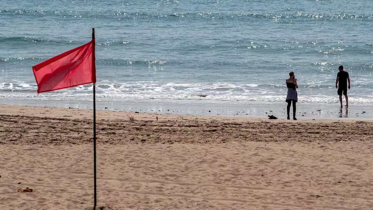 Bandera roja. EFE