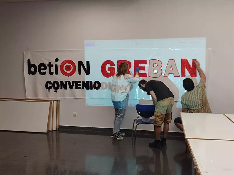 Trabajadores del servicio BetiON. Imagen: ESK