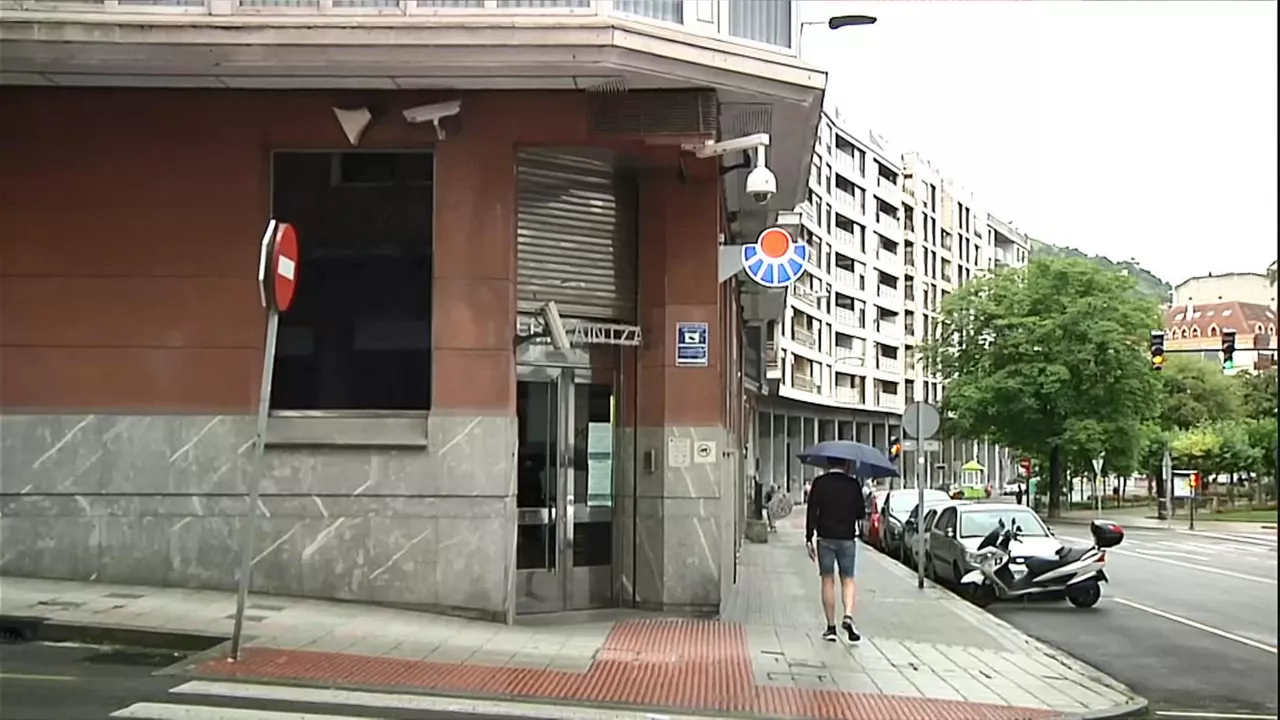 Imagen de la comisaria de la Ertzaintza en Santurtzi