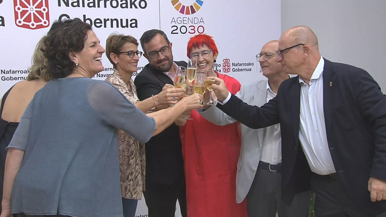 20220705125112_brindis-gobierno-navarra-san-fermin_