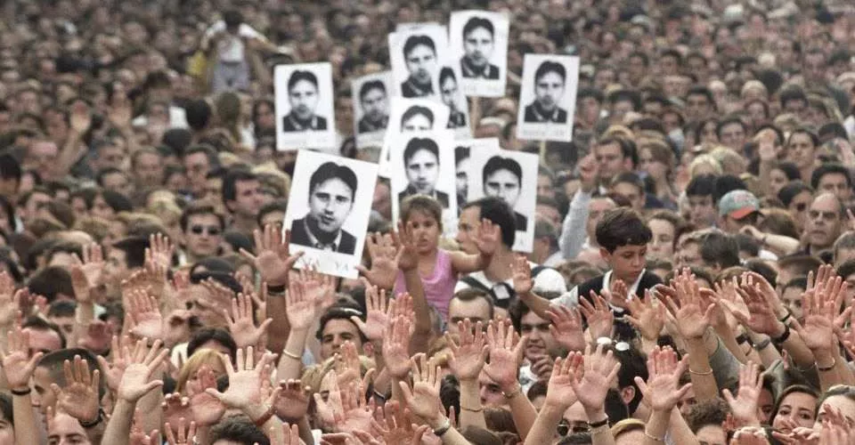 Una de las movilizaciones masivan que se produjeron contra el secuestro y asesinato