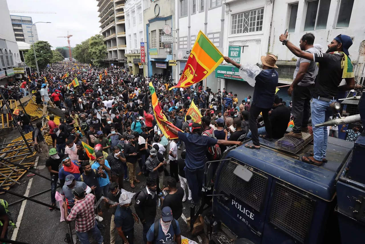 Protestas en Colombo (Sri Lanka). Foto: EFE