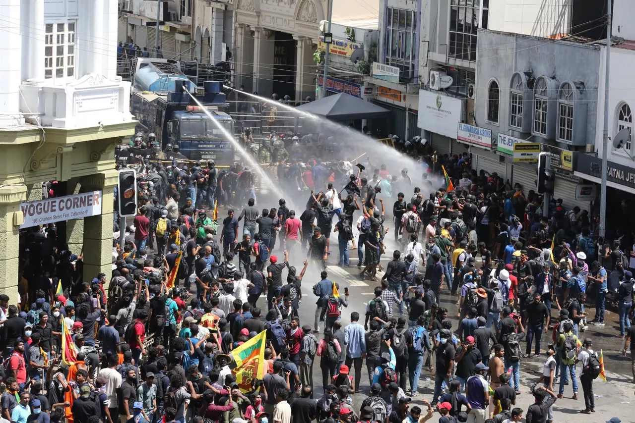 Protestas en Colombo (Sri Lanka). Foto: EFE