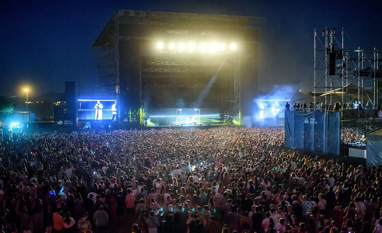Actuación de Pet Shop Boys en el Festival Bilbao BBK Live, ayer. Foto: EFE