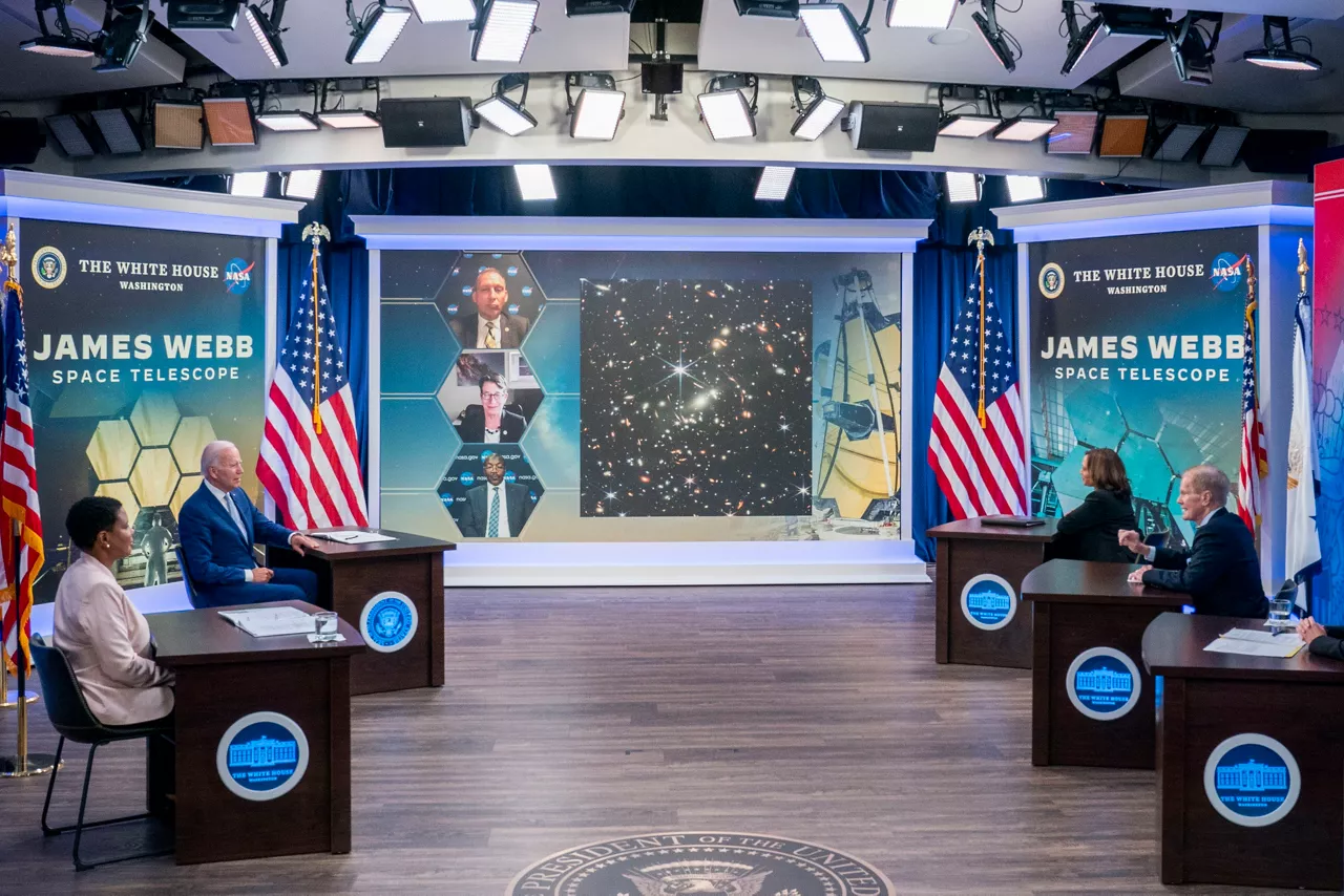 Joe Biden argazkiaren aurkezpenean. Irudia: EFE.